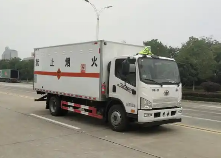 阜阳爆破器材运输车可以上高速吗？
